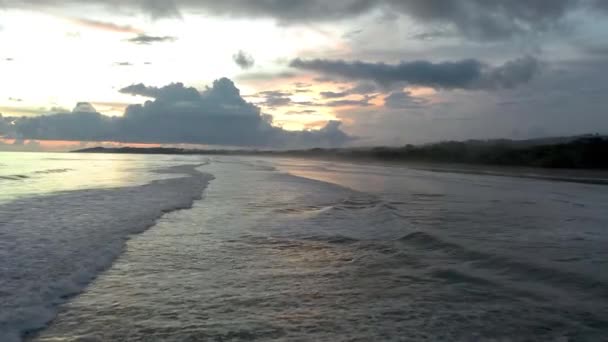 Prachtig Landschap Van Esterillos Beach Costa Rica Bij Zonsondergang — Stockvideo