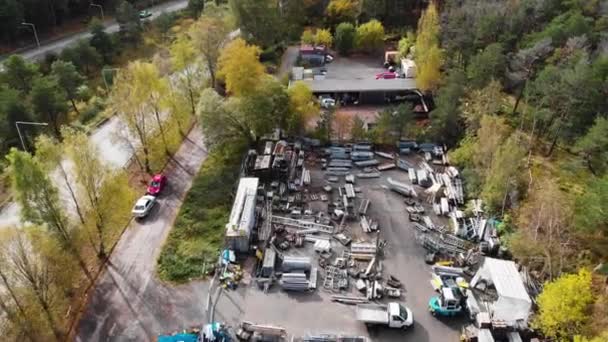 Scaffoldings Зберігаються Відкритому Сховищі Будівельної Фірми Повітряне Підтягування — стокове відео