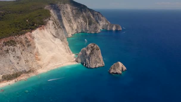Zakynthos Isla Con Playas Doradas Enormes Costas Rocosas Playa Blanca — Vídeo de stock