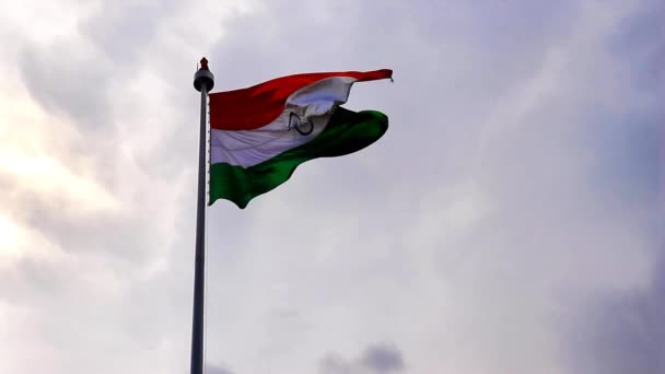 Diesem Video Ist Das Schwenken Der Indischen Nationalflagge Mit Himmelshintergrund — Stockvideo