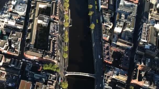 Downtown Dublin Republic Ireland Top Aerial View River Liffey Bridges — Stock Video