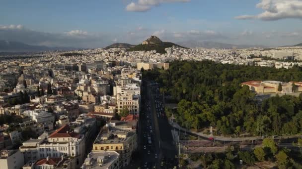 Flygfoto Över Aten Grekland Hellenic Parliament Building Boulevard Traffic Park — Stockvideo