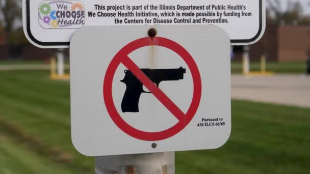 Handguns Signage Shown Close Highlight Warning Issued Community College — Stock Video