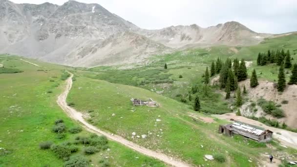 Ruinas Mineras Cabaña Rockies Colorado Mayflower Gulch — Vídeo de stock