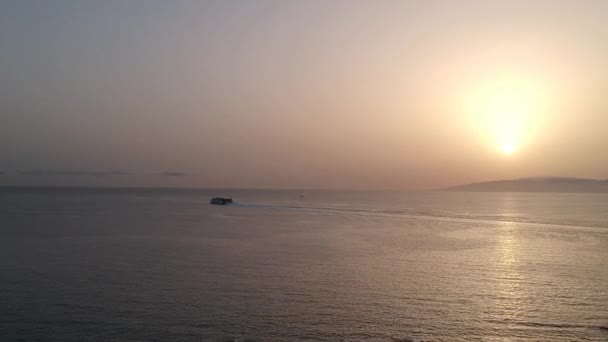 Isla Gomera Silueta Distancia Barco Solitario Agua Del Océano Vista — Vídeos de Stock