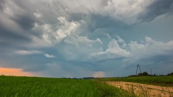 Piękne Niebo Ciemnoniebieskimi Chmurami Tle Chmury Zachodzie Słońca Niebo Chmurami — Wideo stockowe