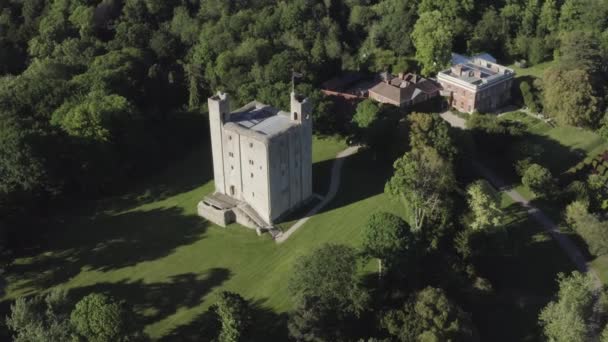 Vacker Sommardag Landet Med Hedingham Castle Som Drar Iväg — Stockvideo