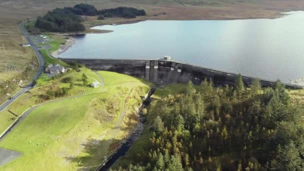 Vista Aérea Presa Spelga Día Soleado County Irlanda Del Norte — Vídeos de Stock