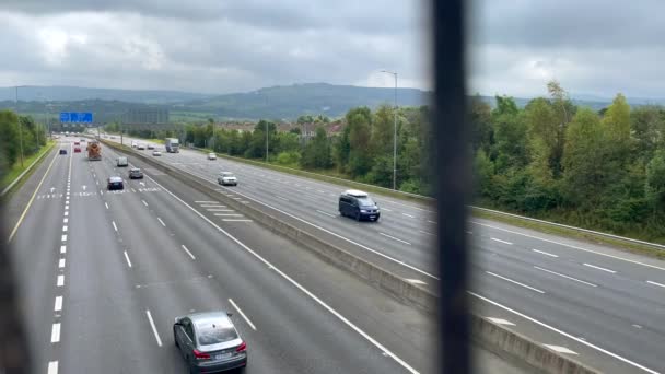 Slow Motion Wide Shot Traffic Busy Highway Road Dublin Cloudy — Stock Video