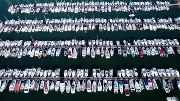 Légi Zsúfolt Kikötő Móló Sok Hajó Dokkolt Arcachon Franciaország — Stock videók