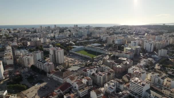 Paesaggio Urbano Portimao Contro Oceano Atlantico Cielo Blu Vista Aerea — Video Stock