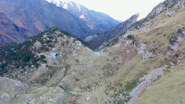 Útočiště Espingo Turistický Úkryt Lac Espingo Jezero Haute Garonne Pyrnes — Stock video