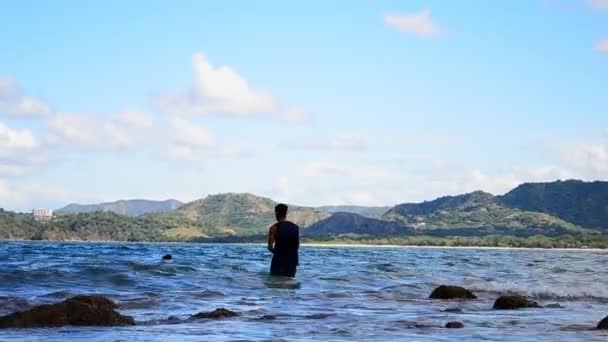 Osoba Rybaří Jižním Pacifiku Západního Pobřeží Kostariky Playa Conchal Během — Stock video