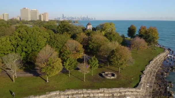 Close Luchtfoto Van Het Prachtige Stadspark Aan Zuidkant Van Chicago — Stockvideo