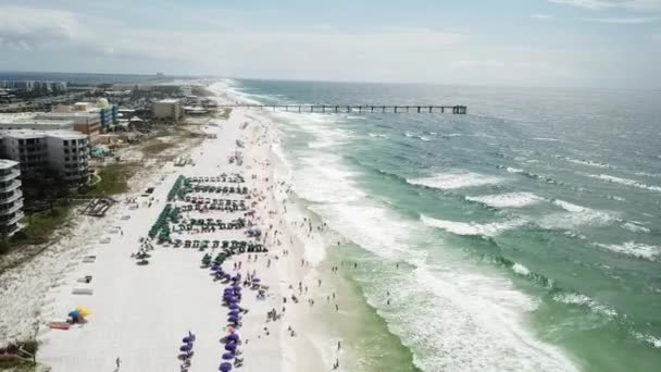 Luftaufnahme Vom Touristenstrand Orange Beach Alabama Urlaub Drohne Abgeschossen — Stockvideo