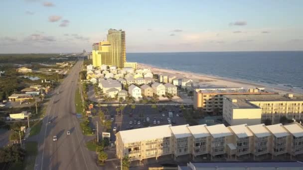 Wysokie Budynki Pomiędzy Perdido Beach Boulevard Road Wybrzeżem Orange Beach — Wideo stockowe