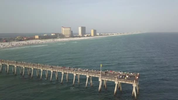 Panorama Pessoas Cais Pensacola Beach Gulf Pier Flórida Eua Antena — Vídeo de Stock