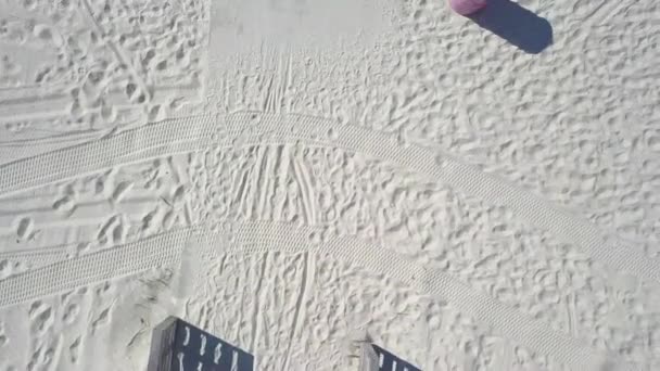 Beyaz Kum Giyen Ahşap Jetty Nin Iyi Manzarası Biloxi Mississippi — Stok video