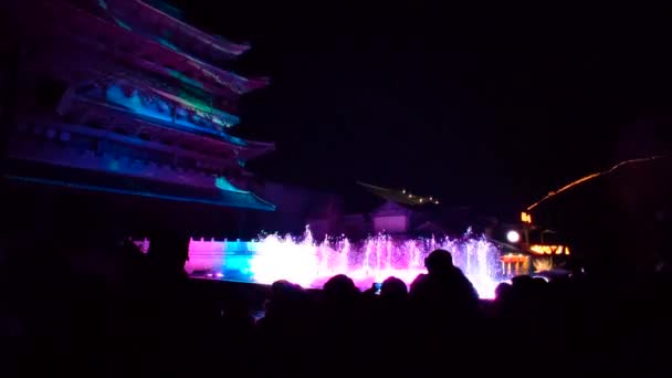 Spectacle Aquatique Gubei Water Town Avec Des Lumières Dans Les — Video