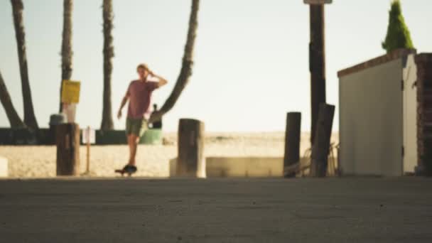 Skateboard Giovani Adulti Nella Zona Long Beach Los Angeles — Video Stock