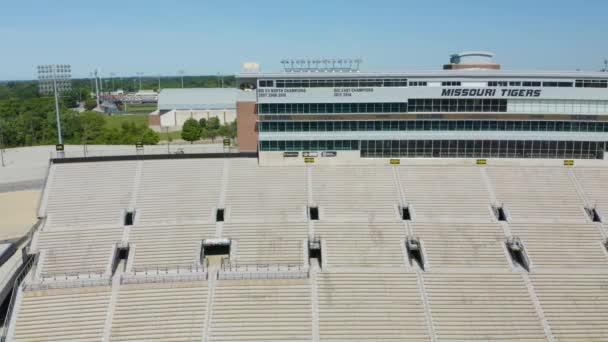 Letecký Snímek Nad Pressboxem Fotbalovém Stadionu Tygrů Missouri — Stock video