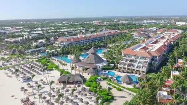 Impressionante Resort Luxo Longo Costa Caribenha Praia Palmeiras — Vídeo de Stock