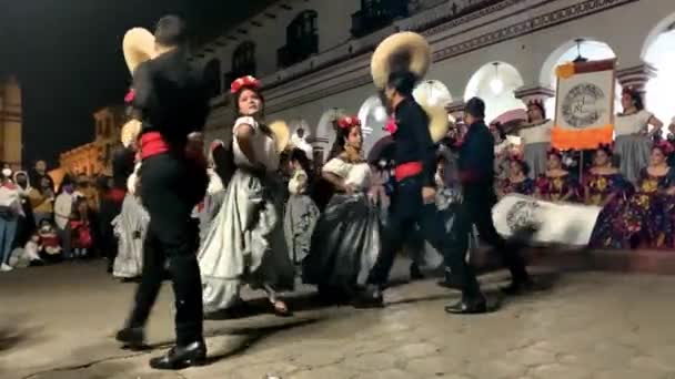 Tanečníci San Crsitobal Las Casas Mexiku Během Dia Muertos — Stock video