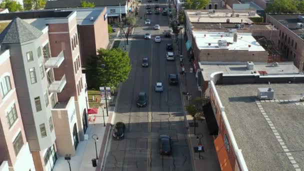 Drohnenaufnahmen Aus Der Luft Zeigen Wohnsiedlungen Den Usa Reger Verkehr — Stockvideo