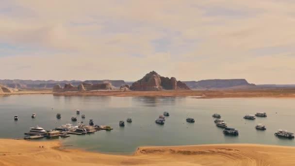 Houseboats Lago Powell Luz Manhã Quente Tiro Estático — Vídeo de Stock