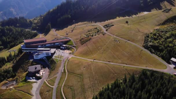 Αεροφωτογραφία Του Maiskogelbahn Resort Θέα Βουνό Majestic Στην Kaprun Αυστρία — Αρχείο Βίντεο