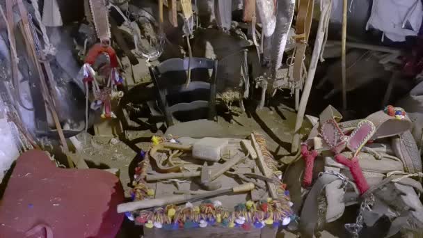 イタリア シチリア島のクストナチ農村博物館でMangiapane家族で手作りの装飾品 — ストック動画