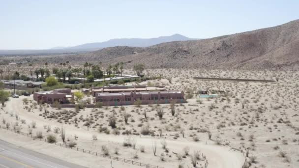 Tiefflug Über Und Das Borrego Valley Inn Borrego Springs Kalifornien — Stockvideo