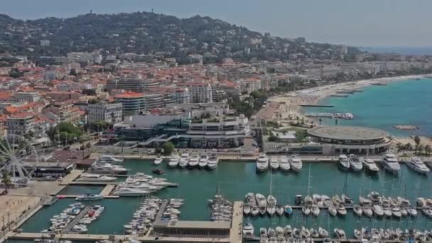 Pengambilan Gambar Pan Sinematik Cannes France V30 Menangkap Atraksi Wisata — Stok Video