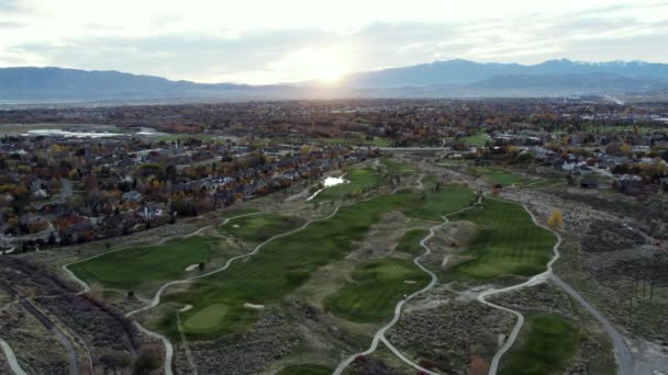 Vista Aérea Espetacular Pôr Sol Campo Golfe Cedar Hills Utah — Vídeo de Stock