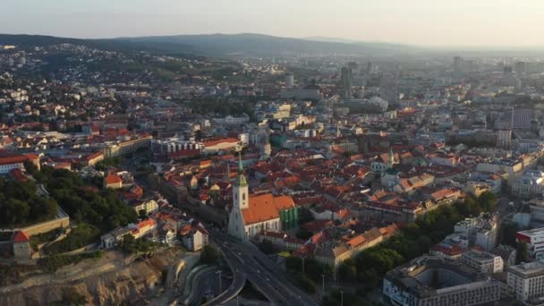 Imagens Drones Largos Bratislava Eslováquia Com Catedral São Martinho Primeiro — Vídeo de Stock