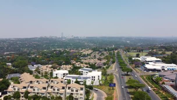 Zoom Aereo Della Città Sandton Bryanston Johannesburg Sud Africa — Video Stock