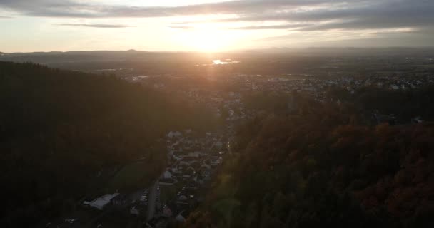 Вид Воздуха Город Бендорф Рейне Германия Закатом Заднем Плане — стоковое видео