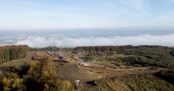 Orbite Aérienne Une Mine Exploration Argileuse Entre Les Villes Muelheim — Video