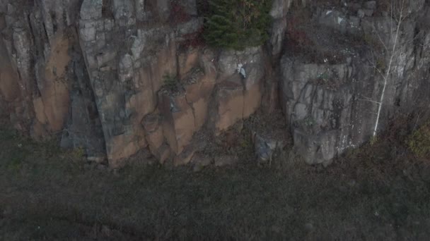 Revelación Aérea Del Monumento Terry Fox Thunder Bay Ontario — Vídeo de stock