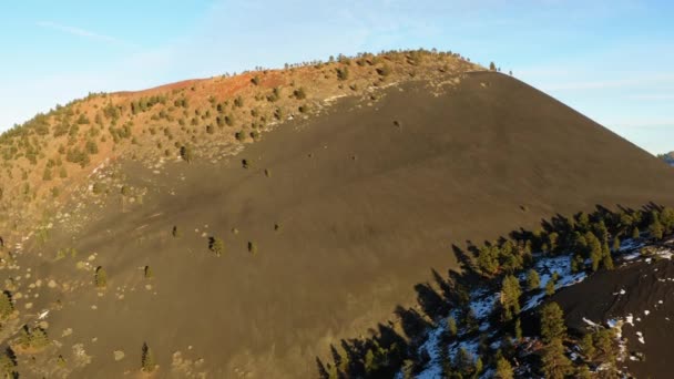 Majestätisk Torr Karg Och Brant Cinder Kon Vulkaniska Lavaberget Jorden — Stockvideo