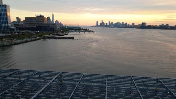 Pemandangan Udara Dari Sungai Hudson Dan Kaki Langit Hudson Yards — Stok Video