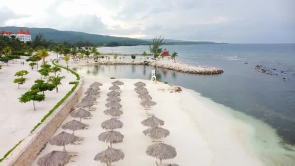 Výstřel Karibské Pláže Bahia Principe Jamajka Resort Krásná Modrá Voda — Stock video