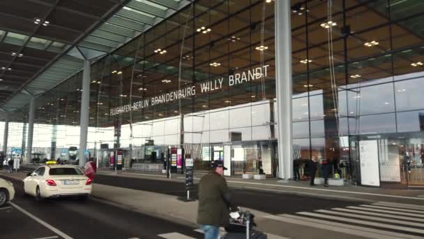 Exterior View Entrance Area Modern Berlin Brandenburg Airport — Stock Video