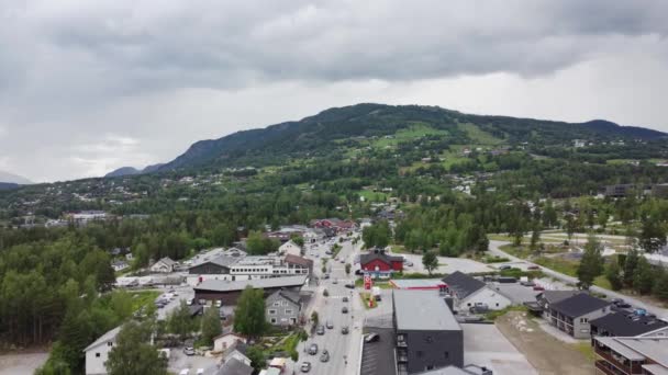 Volando Por Encima Del Centro Ciudad Gol Noruega Día Verano — Vídeos de Stock