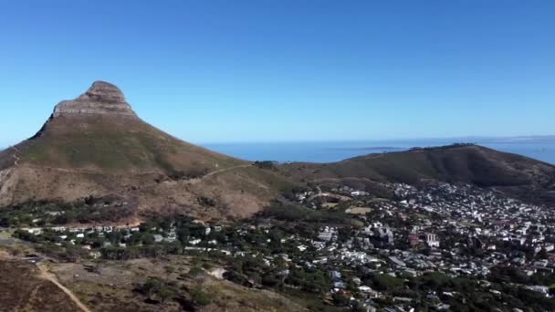 テーブルマウンテンからケープタウン市の南アフリカの空中ビュー — ストック動画