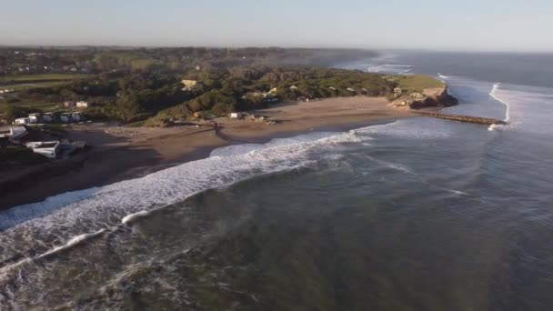 Praia Luna Roja Pôr Sol Chapadmalal Argentina Vista Panorâmica Aérea — Vídeo de Stock