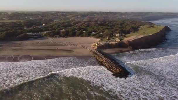 Luchtfoto Drone Beelden Van Prachtige Argentijnse Kustlijn Met Zandstrand Luna — Stockvideo