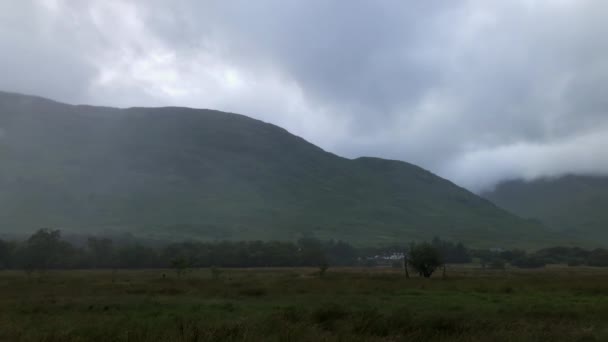 Panorama Górskiego Krajobrazu Mgle Okolicach Szkocji Lewa Ściana — Wideo stockowe