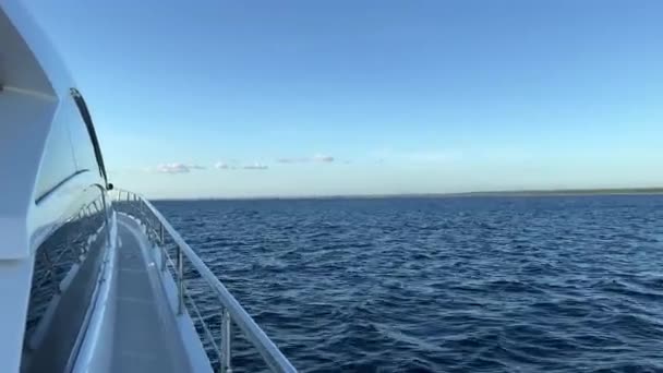 Fpv Yacht Navigation Open Sea Handheld — Stock Video
