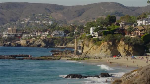 Vzdálený Výhled Victoria Beach Laguna Beach Kalifornie Zpomaleno Poloviční Rychlost — Stock video